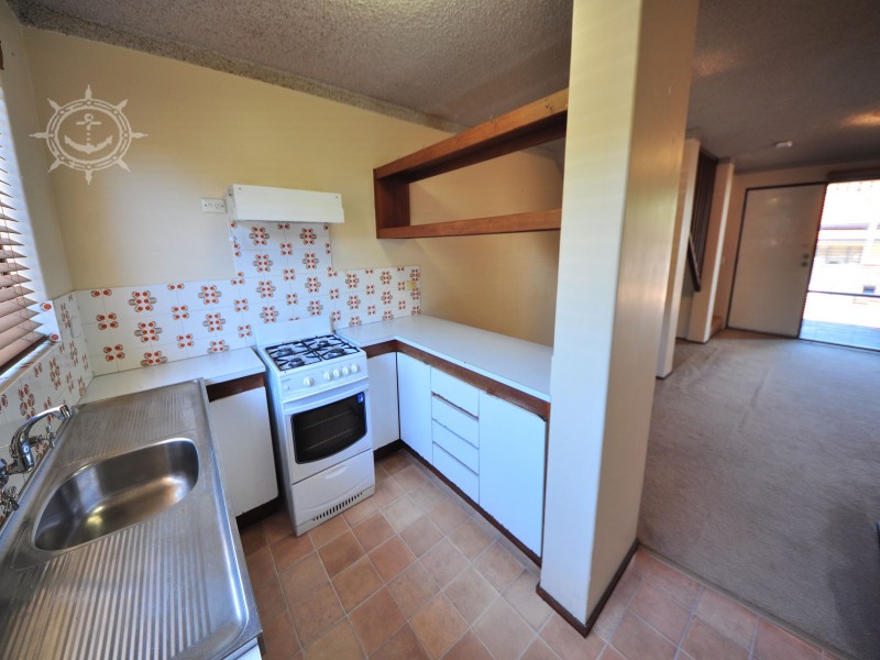 2/10 Stirling Street, Fremantle WA 6160