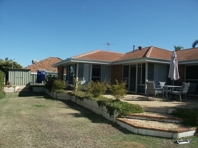 12 Watercress Gardens, Spearwood WA 6163