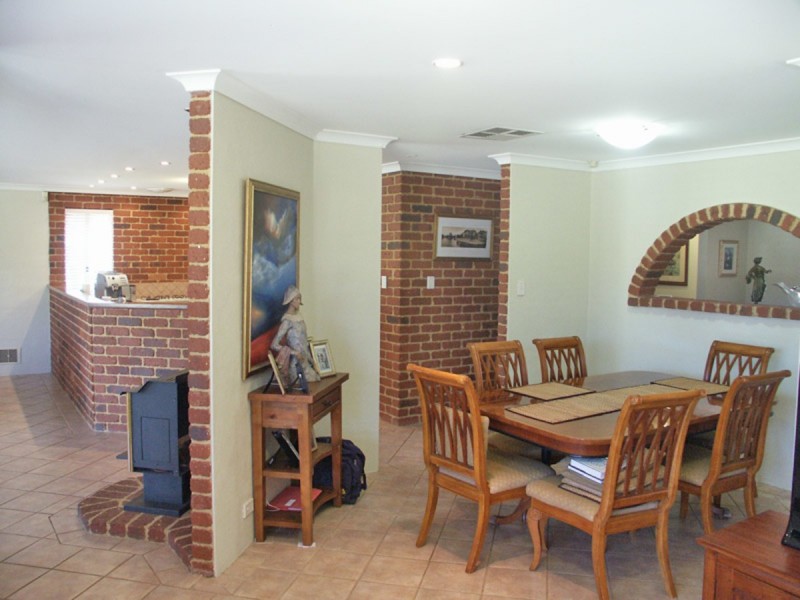 12 Watercress Gardens, Spearwood WA 6163