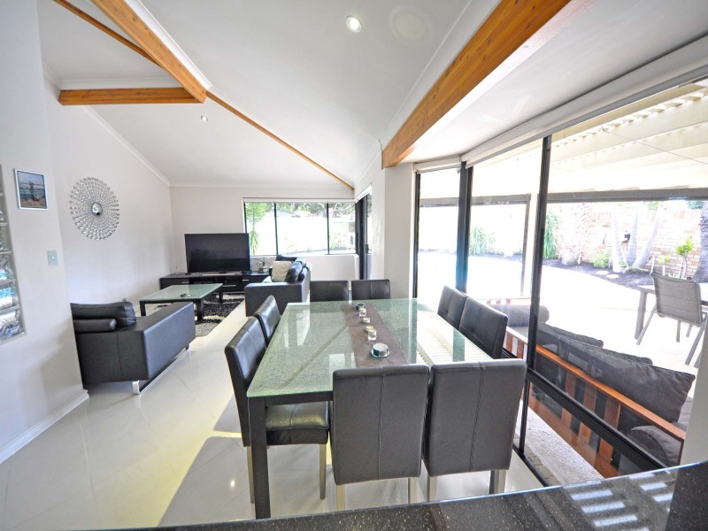 62 Aitken Drive, Winthrop WA 6150