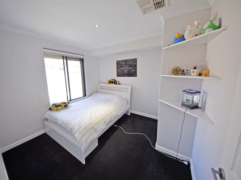 62 Aitken Drive, Winthrop WA 6150