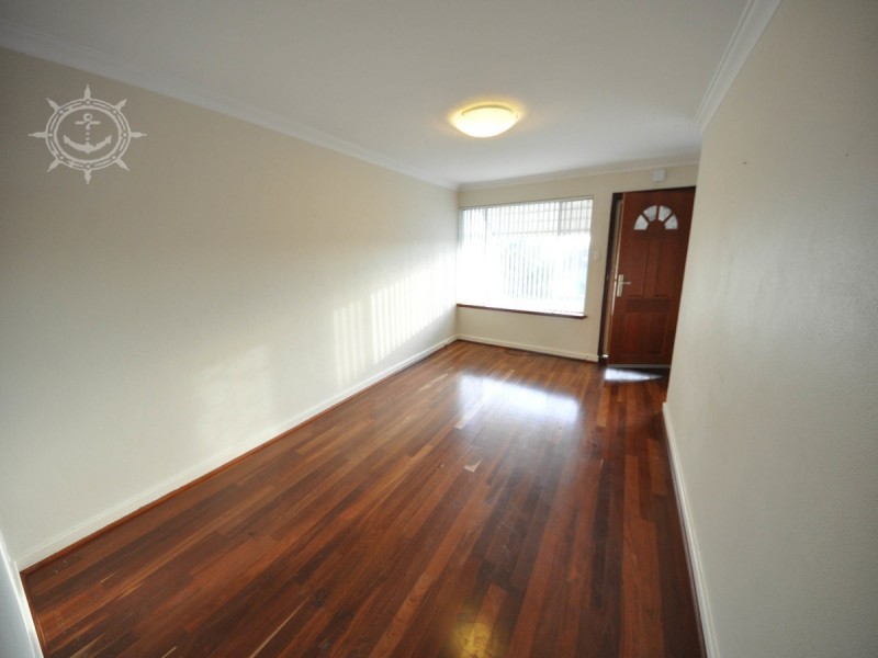 6B Deering Street, Beaconsfield WA 6162