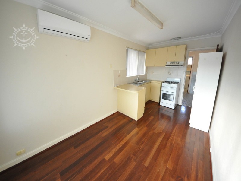 6B Deering Street, Beaconsfield WA 6162