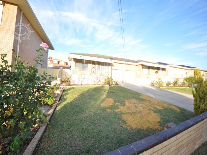 6B Deering Street, Beaconsfield WA 6162