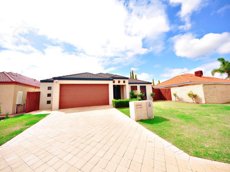 6 Audley Place, Canning Vale WA 6155