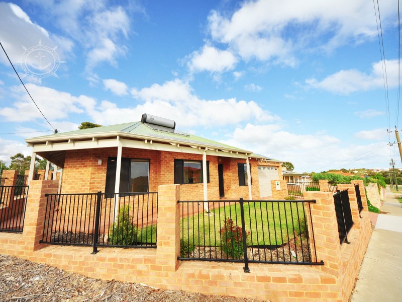 17a Michael Street, Beaconsfield WA 6162
