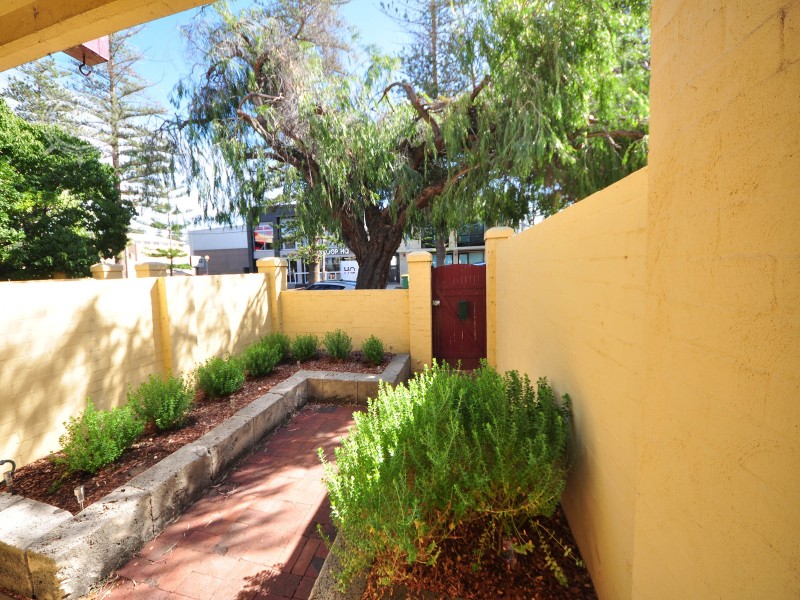 16/7-13 Norfolk Street, Fremantle WA 6160