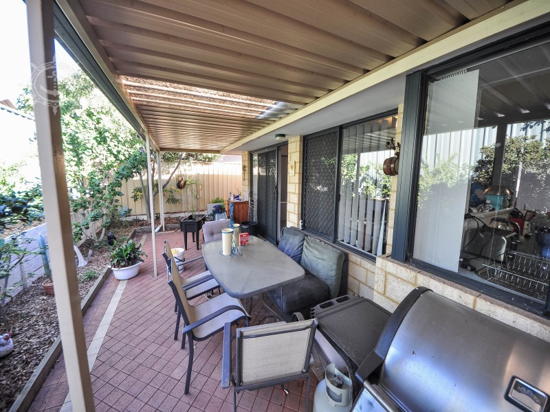 14 Cole Place, Willagee WA 6156