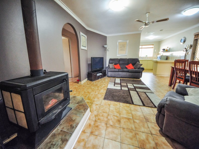 3 Morgan Place, Bibra Lake WA 6163