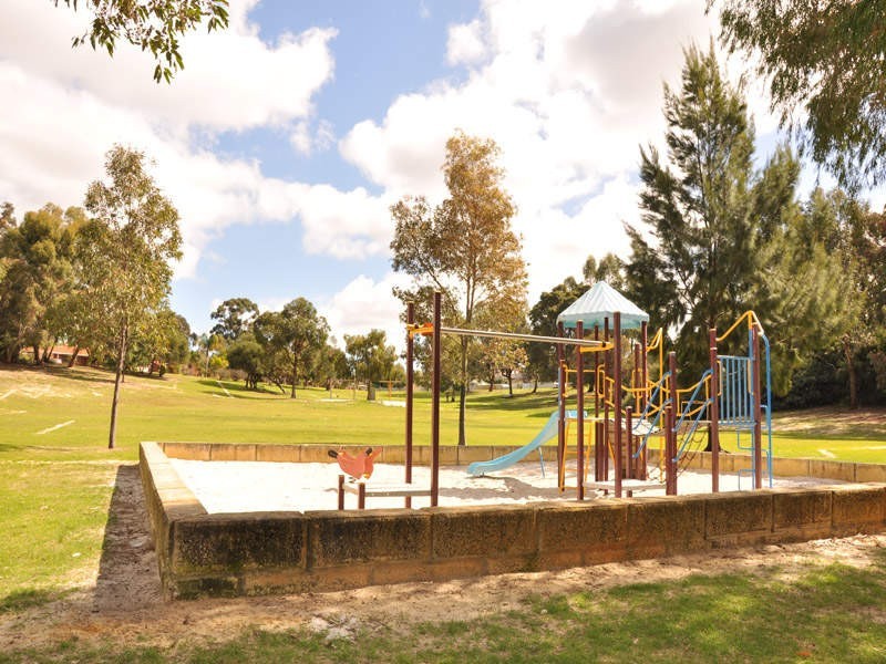 3 Morgan Place, Bibra Lake WA 6163