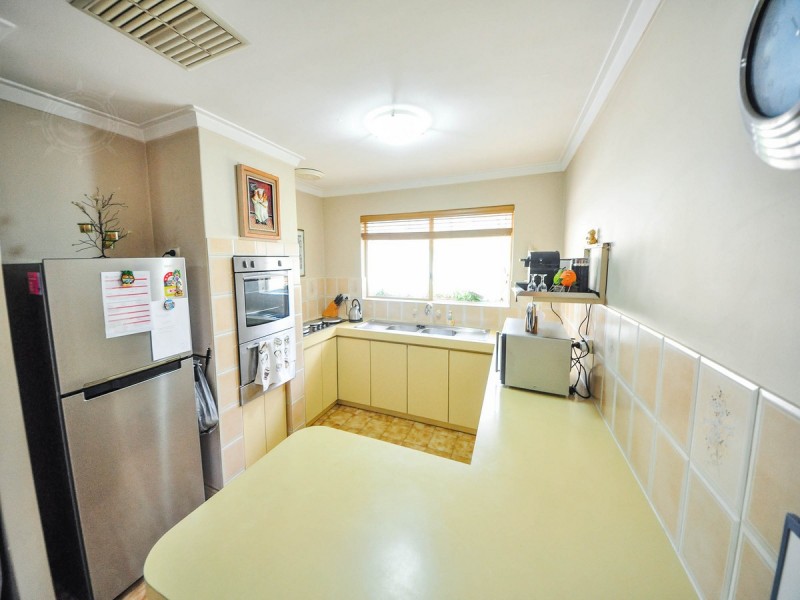 3 Morgan Place, Bibra Lake WA 6163