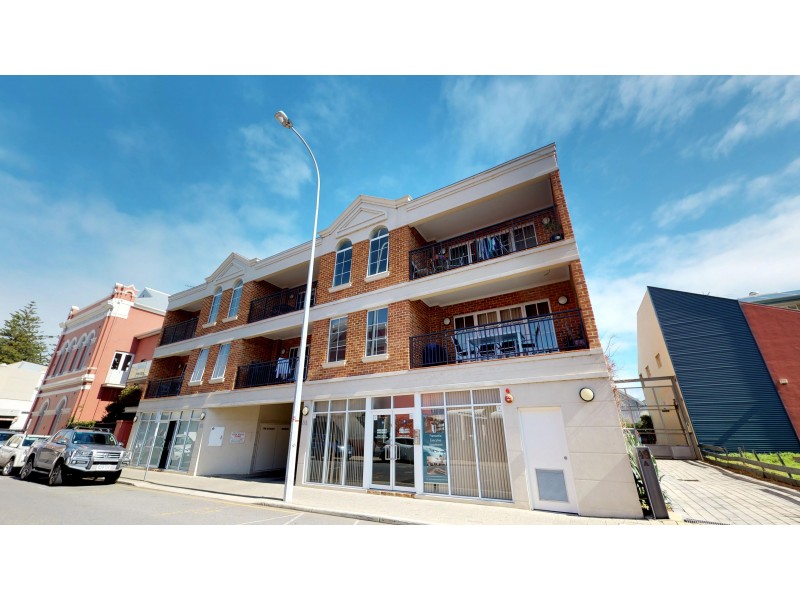 2/51-53 Pakenham Street, Fremantle WA 6160