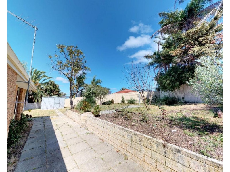 15 Tait Place, Coolbellup WA 6163