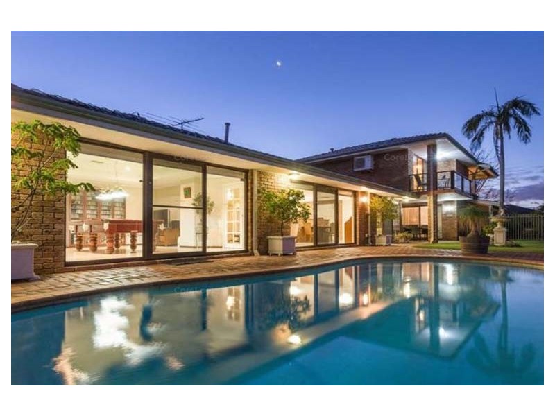 18 Paterson Gardens, Winthrop WA 6150