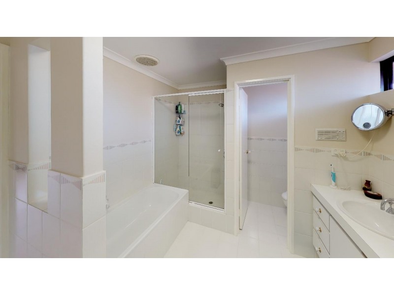 18 Paterson Gardens, Winthrop WA 6150