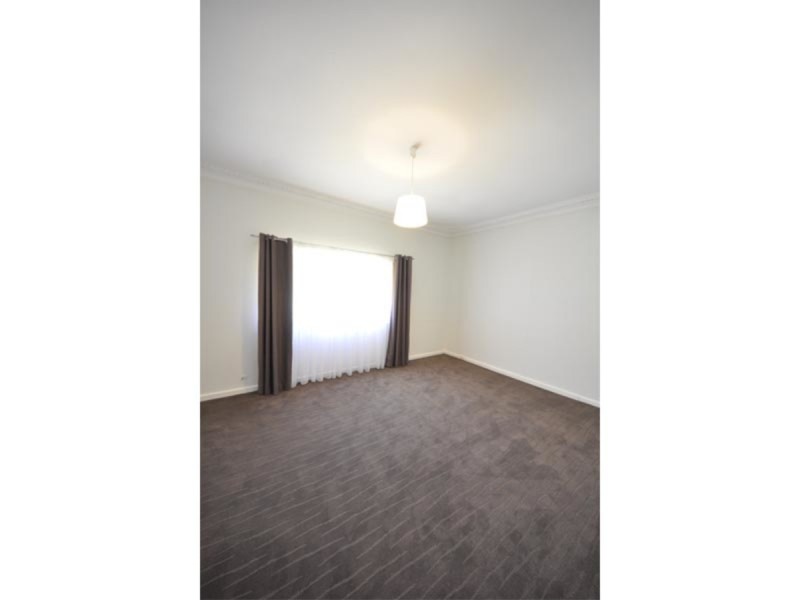 10 Southend Road, Hamilton Hill WA 6163