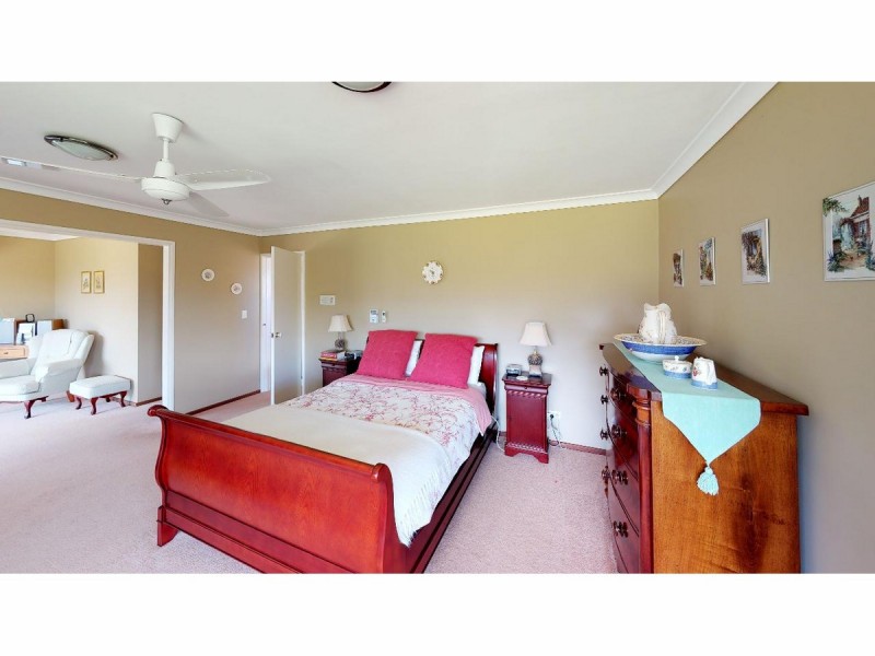 18 Paterson Gardens, Winthrop WA 6150