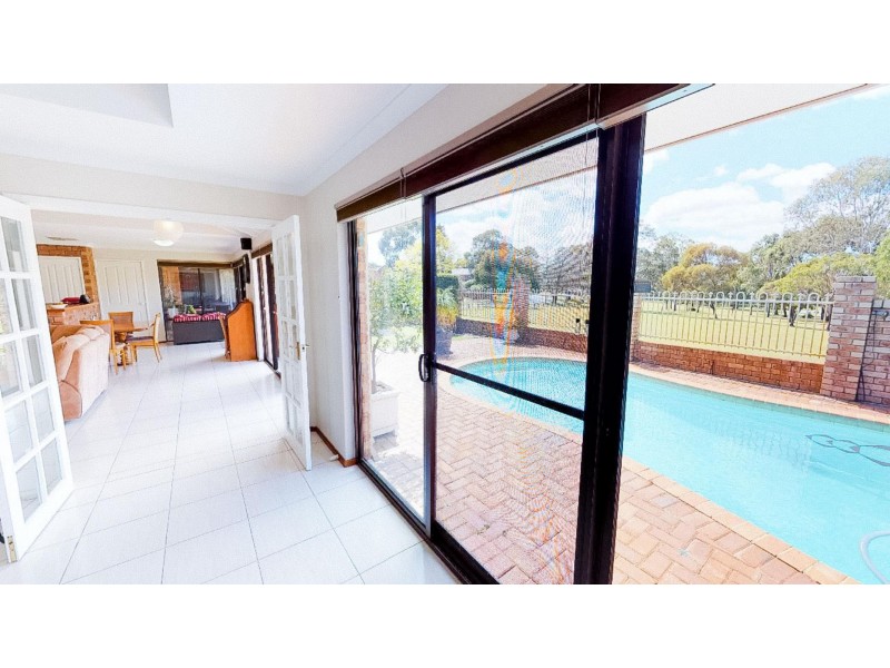 18 Paterson Gardens, Winthrop WA 6150