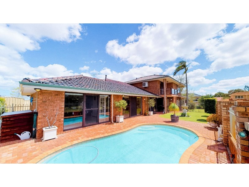 18 Paterson Gardens, Winthrop WA 6150