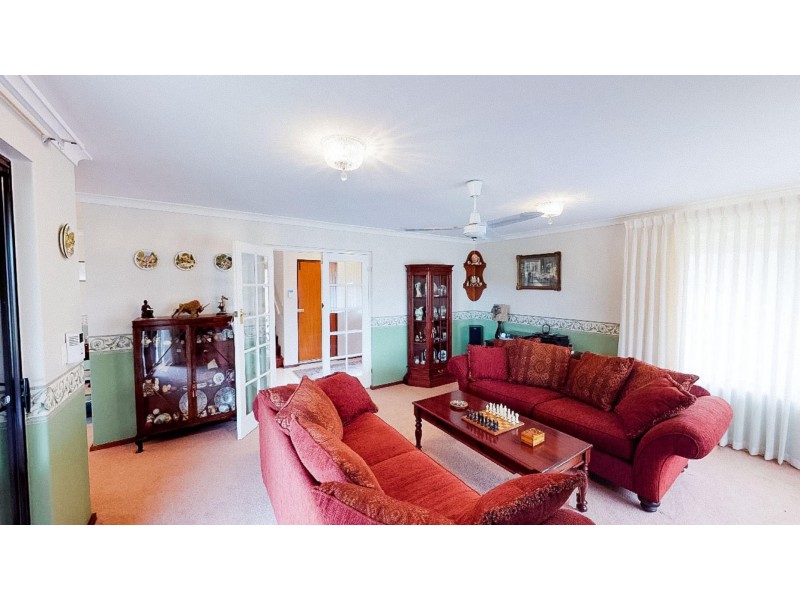 18 Paterson Gardens, Winthrop WA 6150