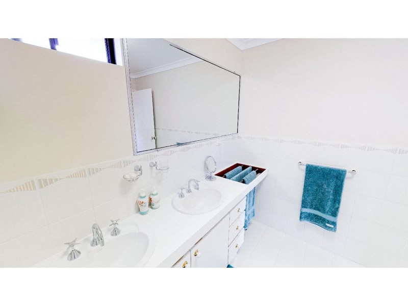 18 Paterson Gardens, Winthrop WA 6150