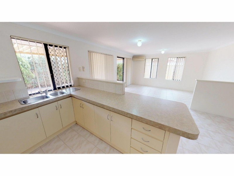 8 Cole Place, Willagee WA 6156