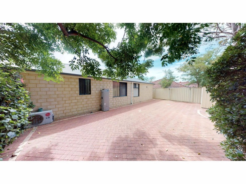 8 Cole Place, Willagee WA 6156