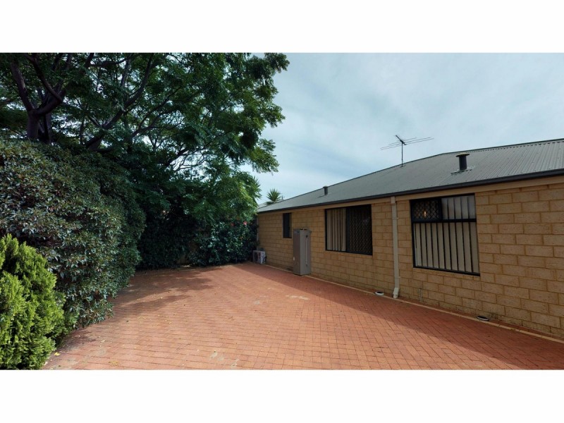 8 Cole Place, Willagee WA 6156