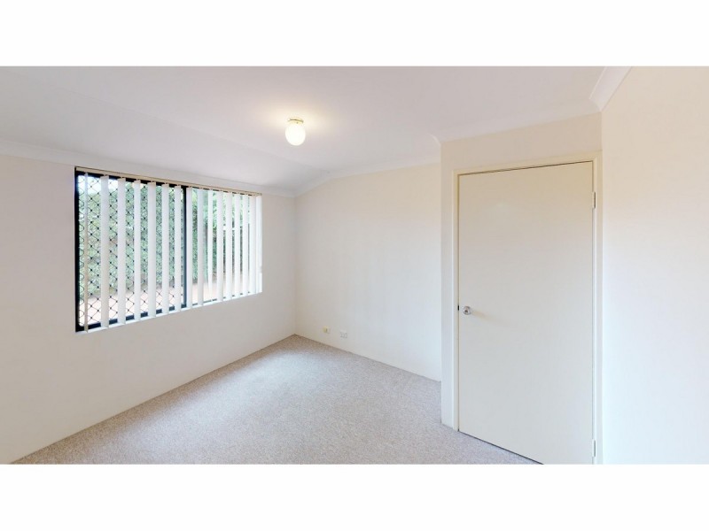 8 Cole Place, Willagee WA 6156