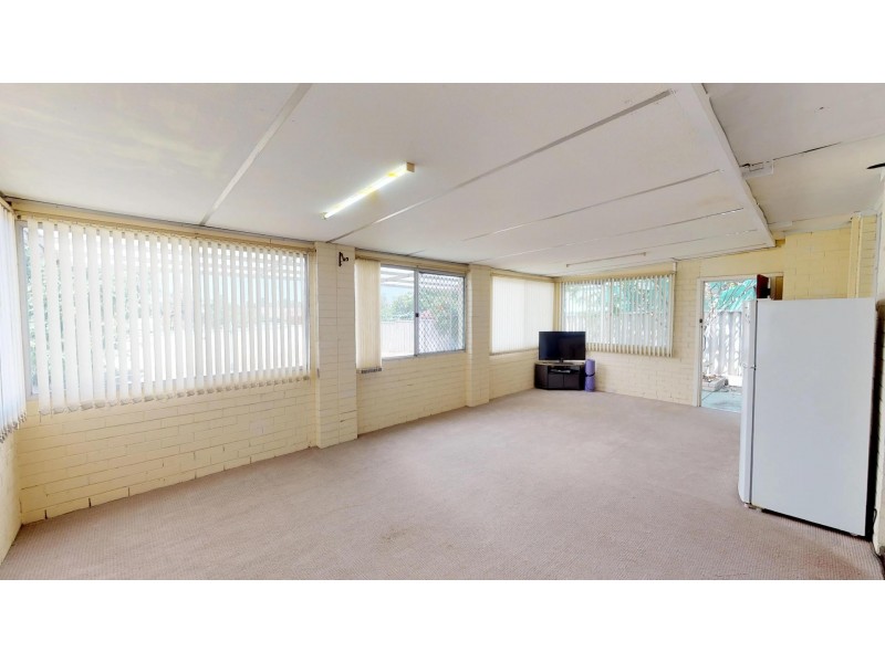 68 Gibson Street, Beaconsfield WA 6162