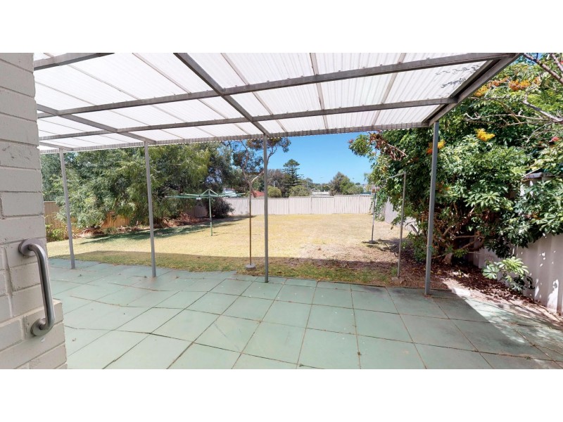 68 Gibson Street, Beaconsfield WA 6162