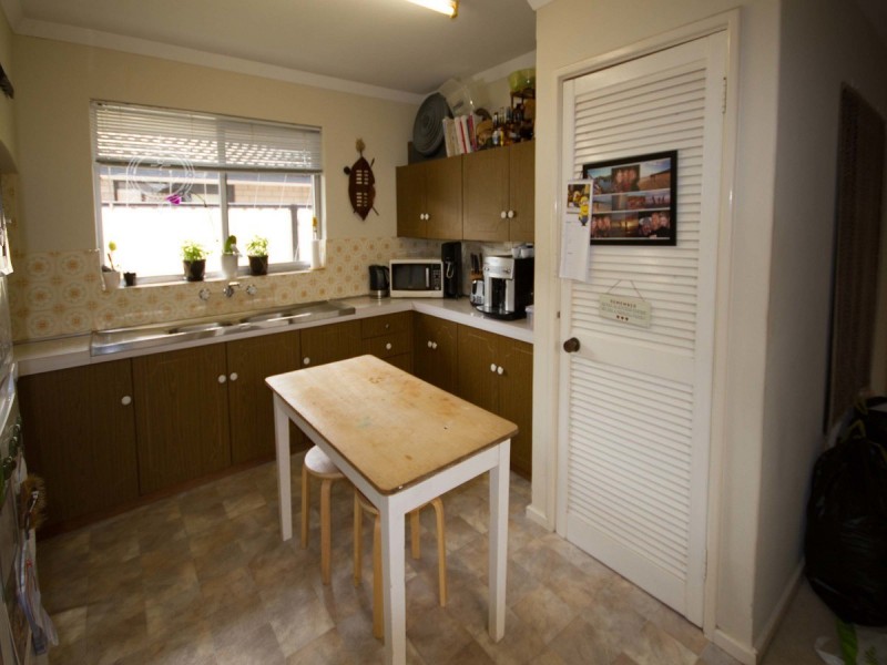 44 Warragoon Crescent, Attadale WA 6156