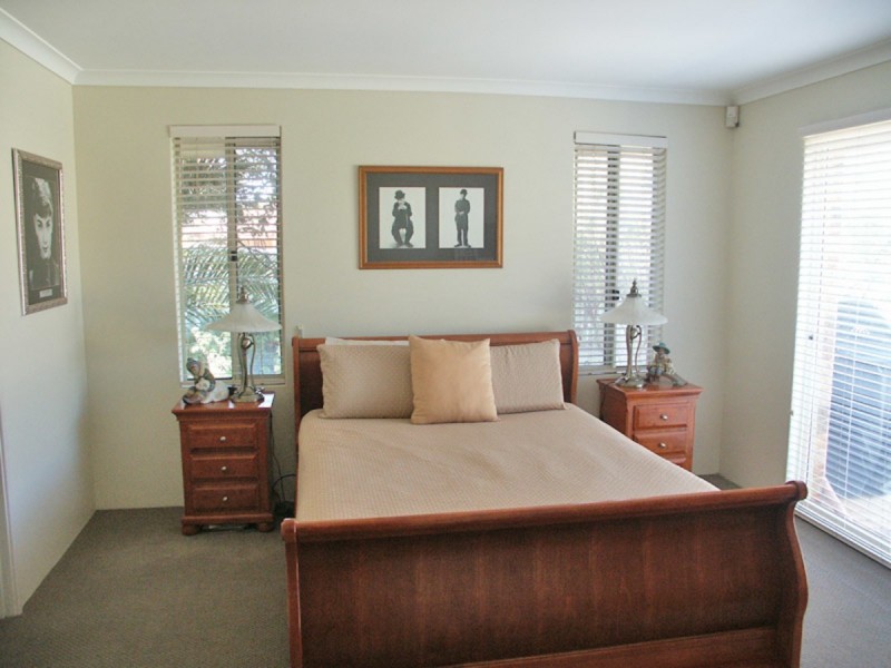 12 Watercress Gardens, Spearwood WA 6163