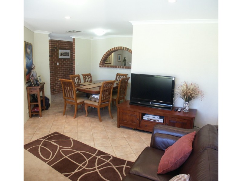 12 Watercress Gardens, Spearwood WA 6163