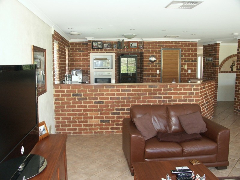 12 Watercress Gardens, Spearwood WA 6163