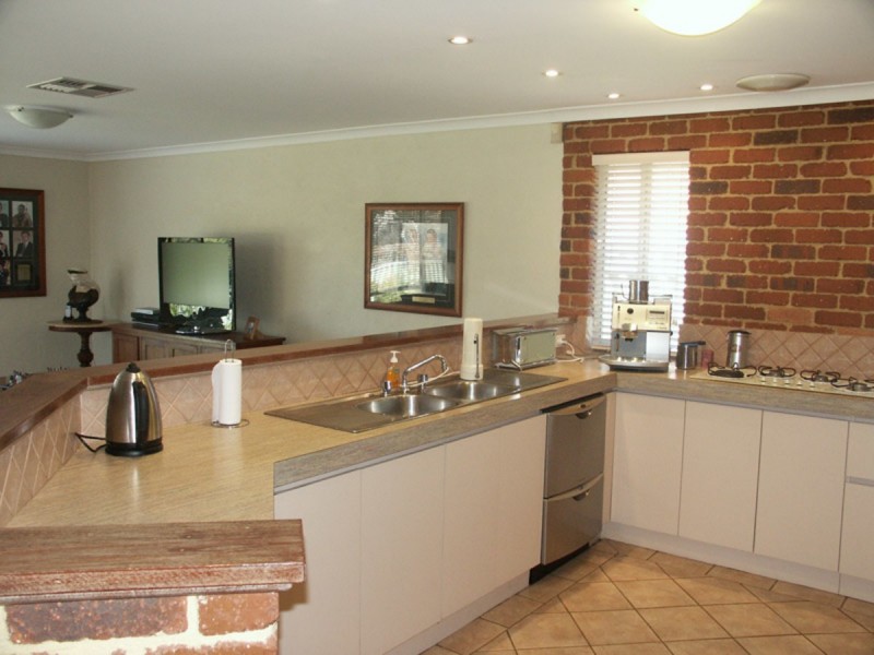 12 Watercress Gardens, Spearwood WA 6163