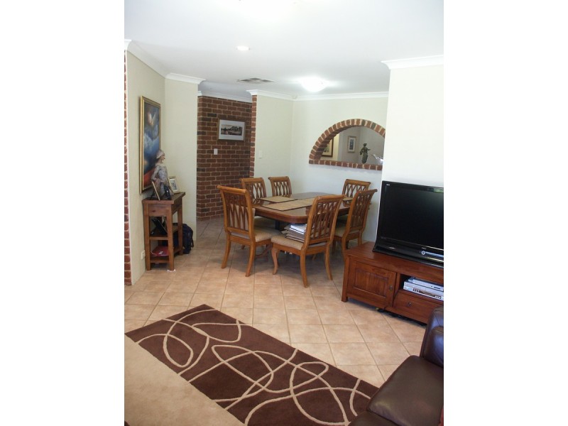 12 Watercress Gardens, Spearwood WA 6163