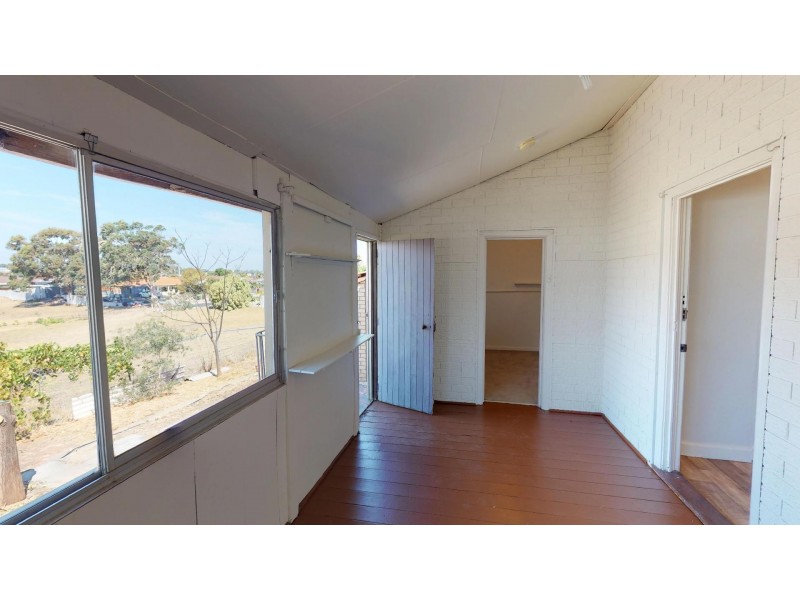 10 Southend Road, Hamilton Hill WA 6163