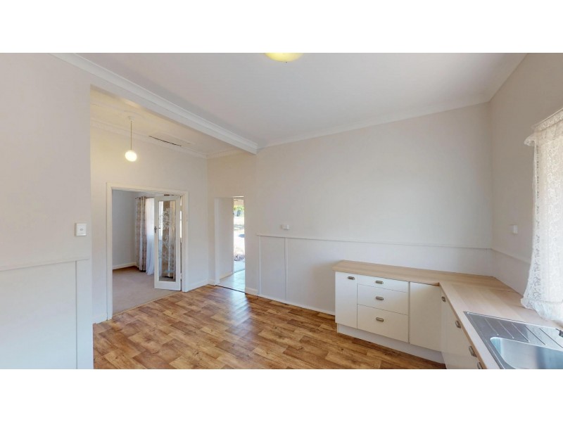 10 Southend Road, Hamilton Hill WA 6163