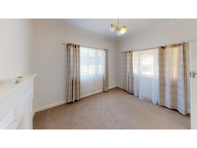 10 Southend Road, Hamilton Hill WA 6163