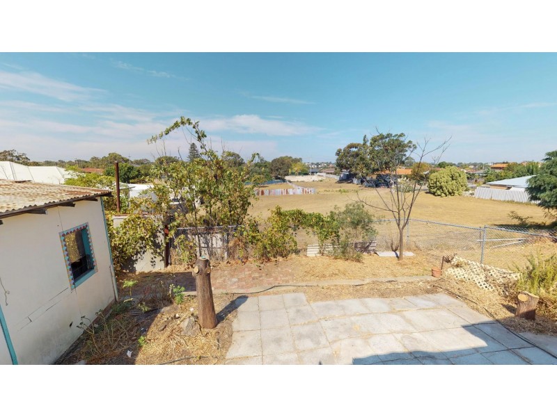 10 Southend Road, Hamilton Hill WA 6163