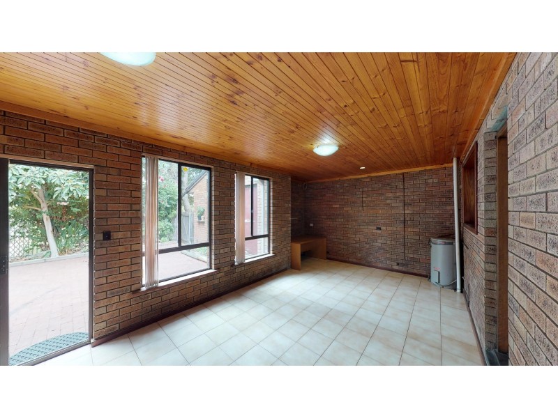 186 Henderson Road, Munster WA 6166