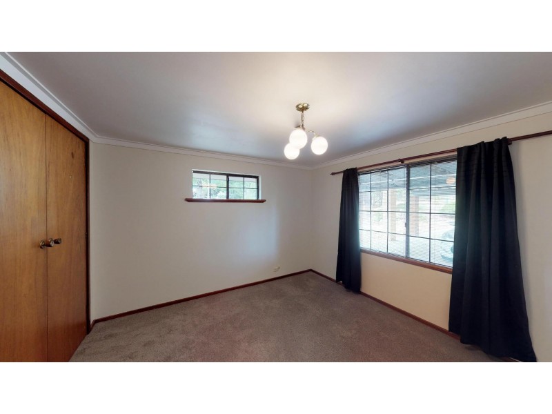 186 Henderson Road, Munster WA 6166