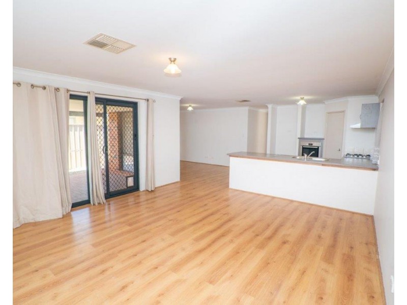 32 Cheltenham Loop, Bertram WA 6167
