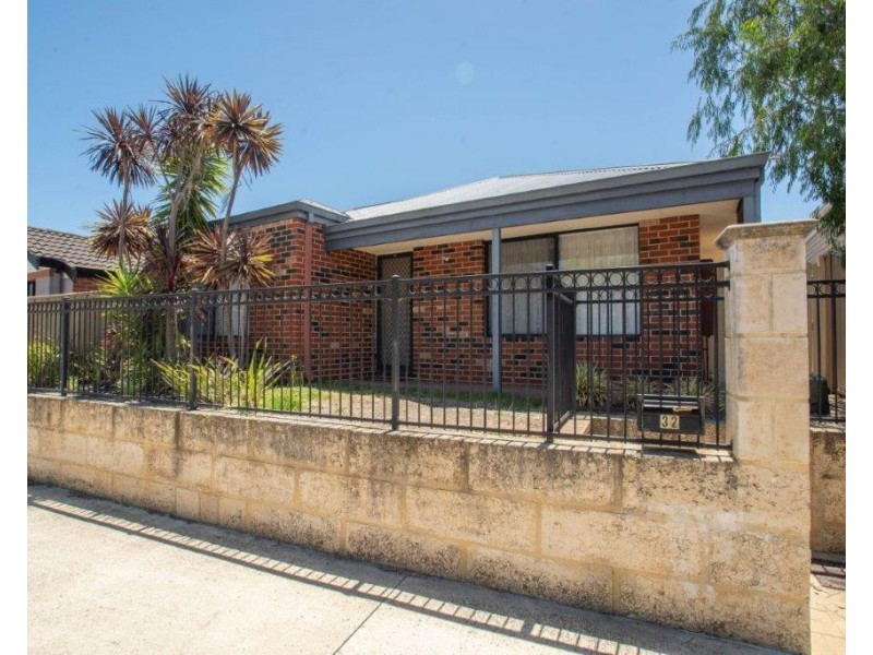 32 Cheltenham Loop, Bertram WA 6167