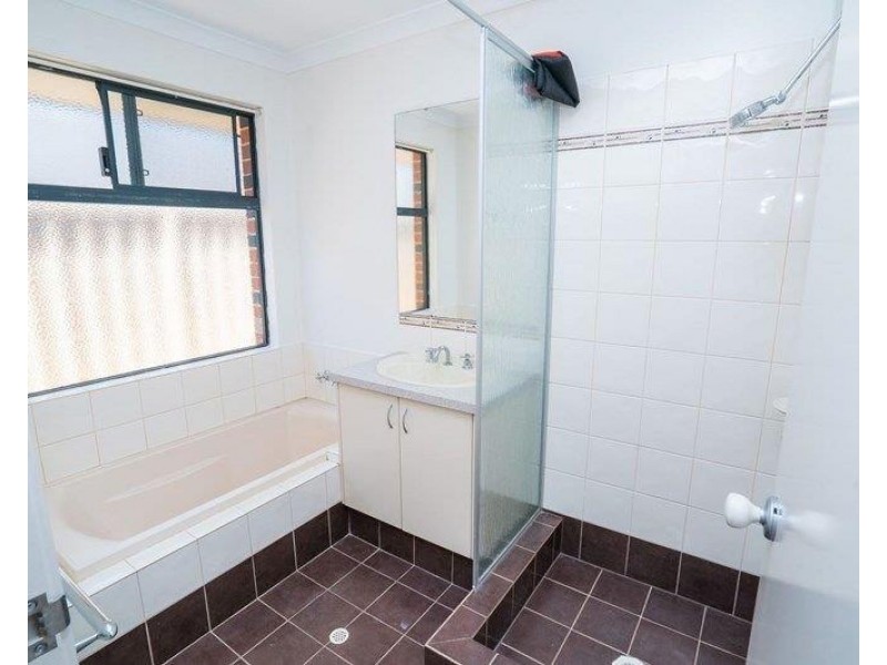 32 Cheltenham Loop, Bertram WA 6167