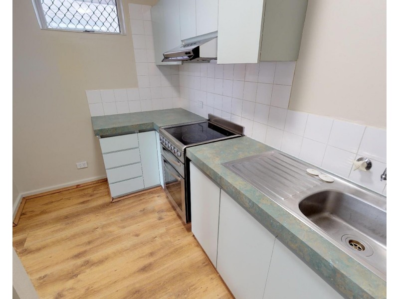 5/2 Pengilly Road, Orelia WA 6167