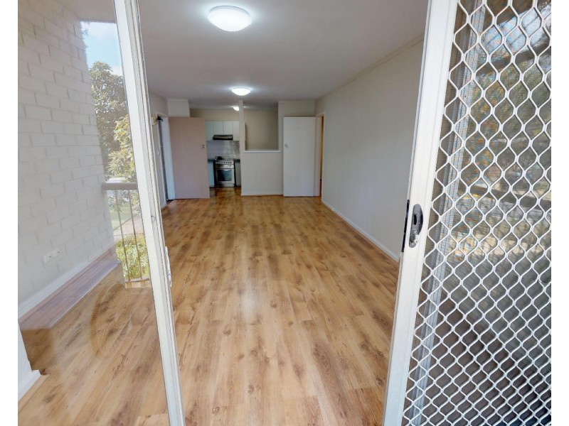 5/2 Pengilly Road, Orelia WA 6167