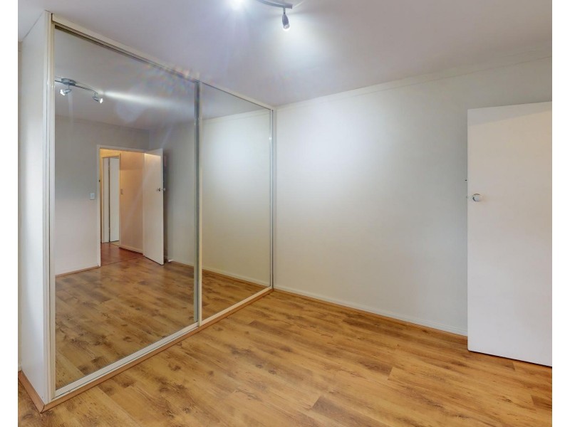 5/2 Pengilly Road, Orelia WA 6167