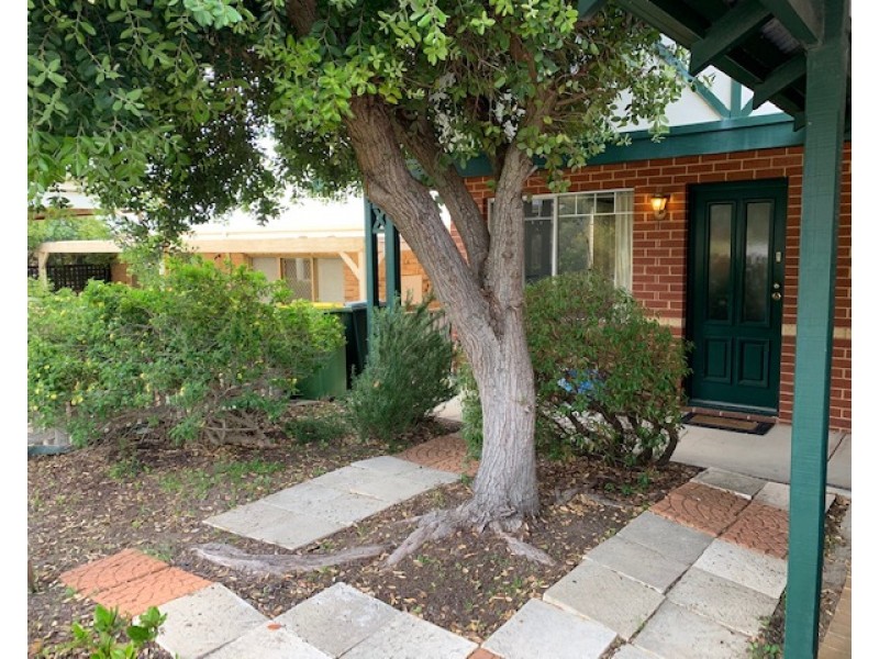 5 Bolton Place, Fremantle WA 6160